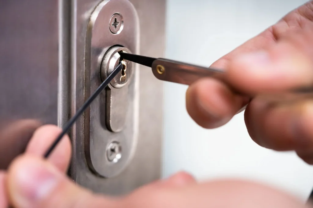 emergency locksmith